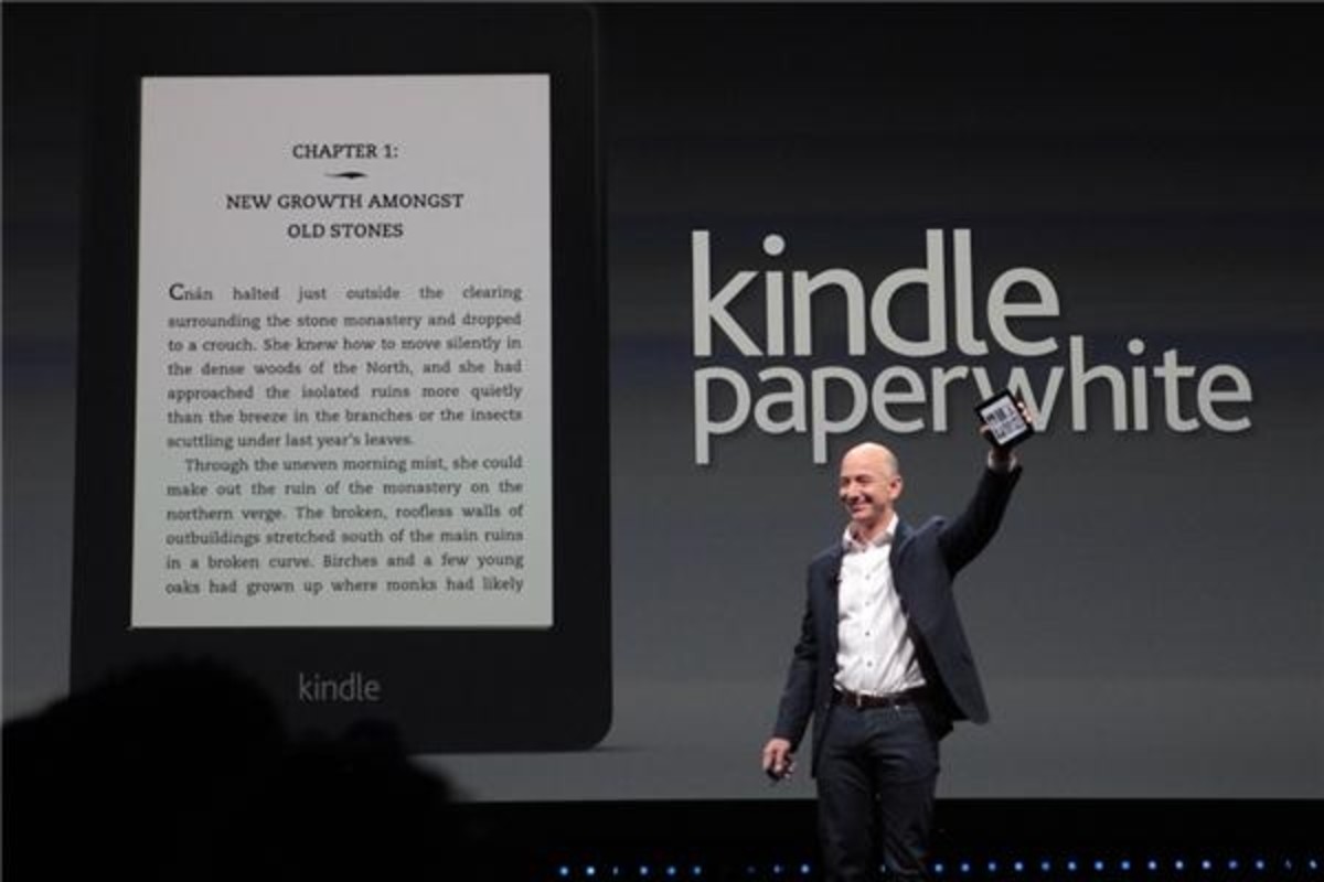 Pros and Cons Of The Amazon Kindle Paperwhite vs Paper Books