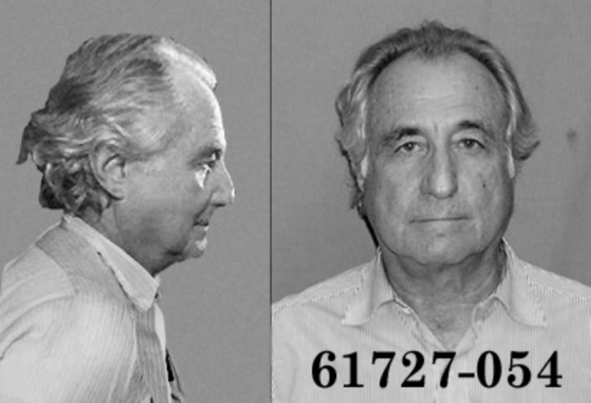 Bernie Madhoff: a highly intelligent person without any wisdom whatsoever. http://www.chuckgallagher.com/wp-content/uploads/Bernie-Madoff.jpg