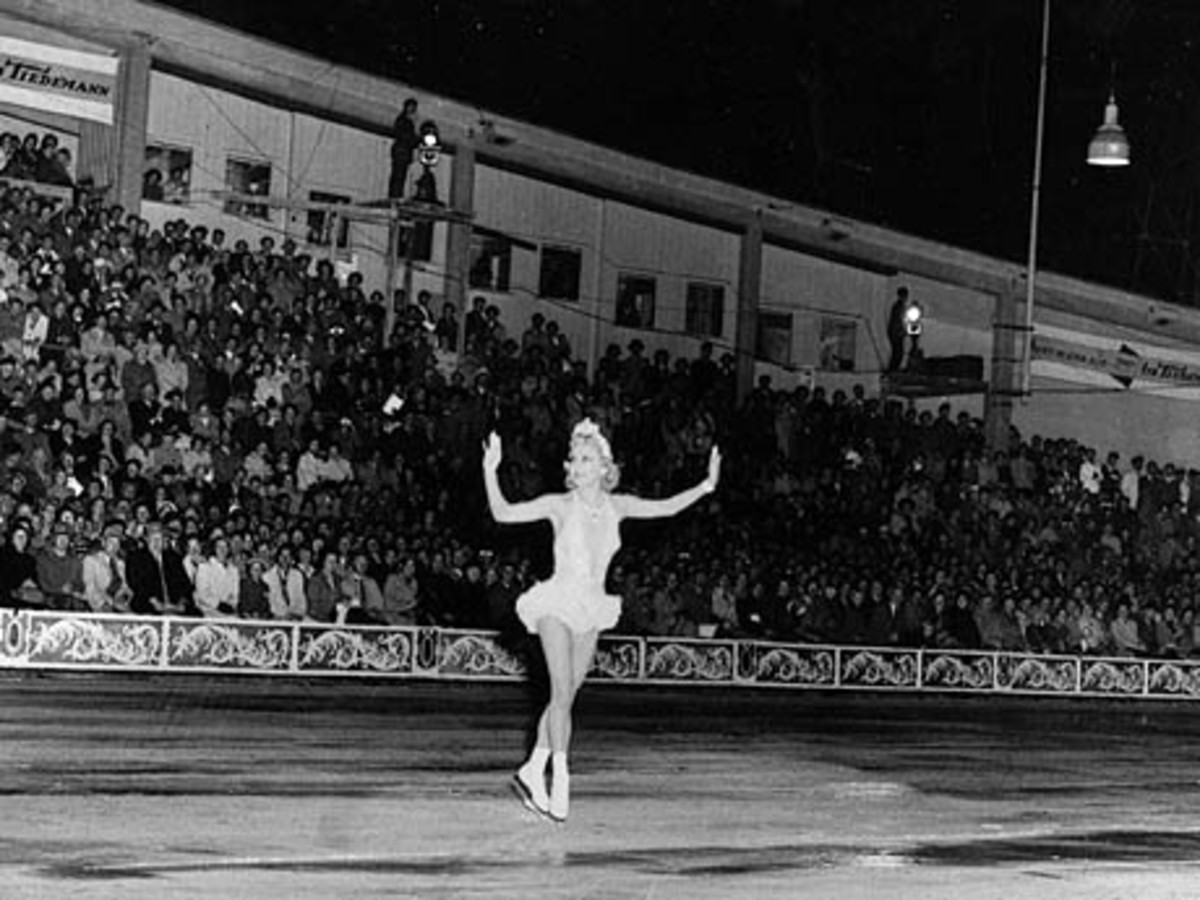 Sonja Henie wowing the crowd at an ice show.