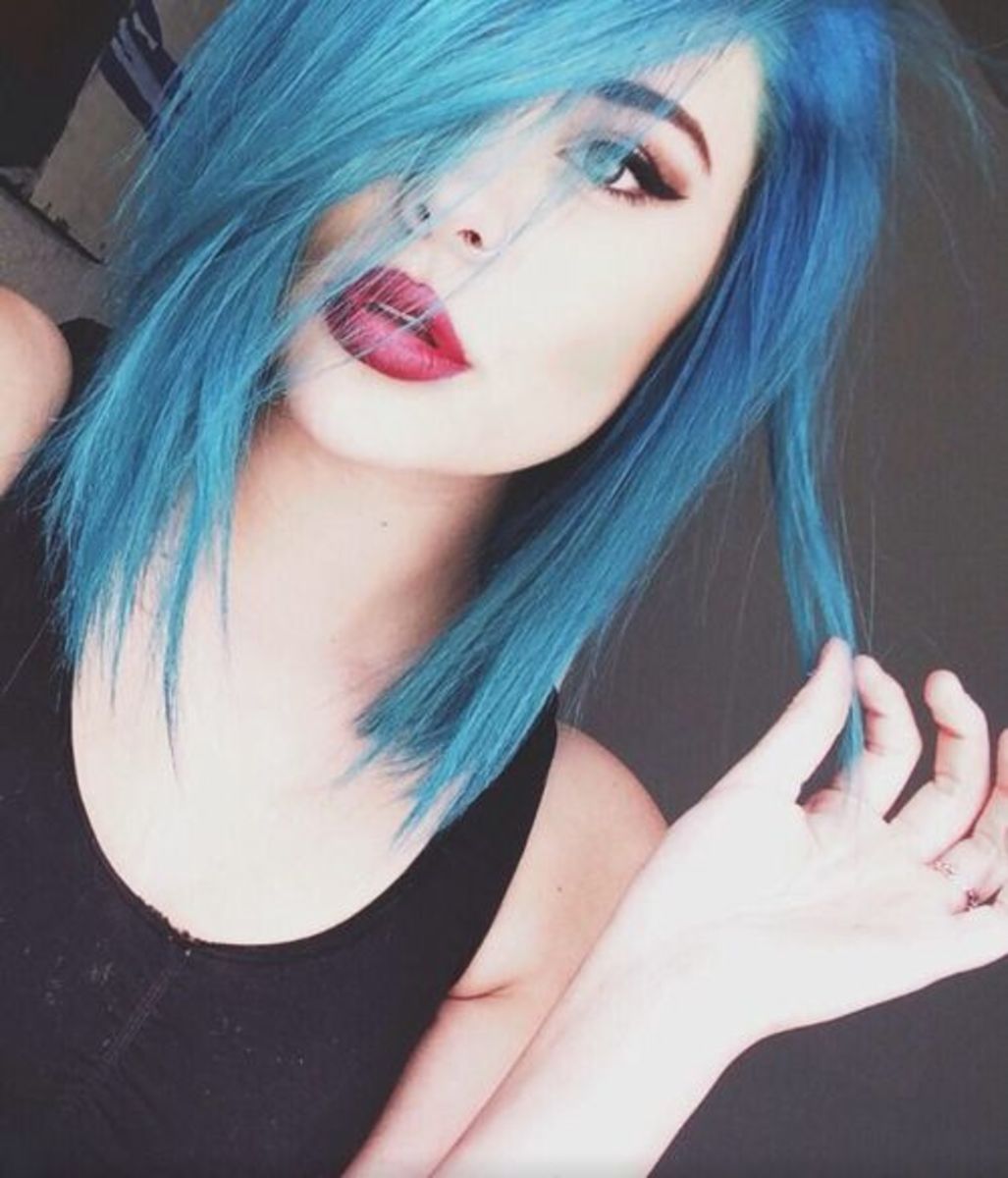diy-hair-10-blue-hair-color-ideas