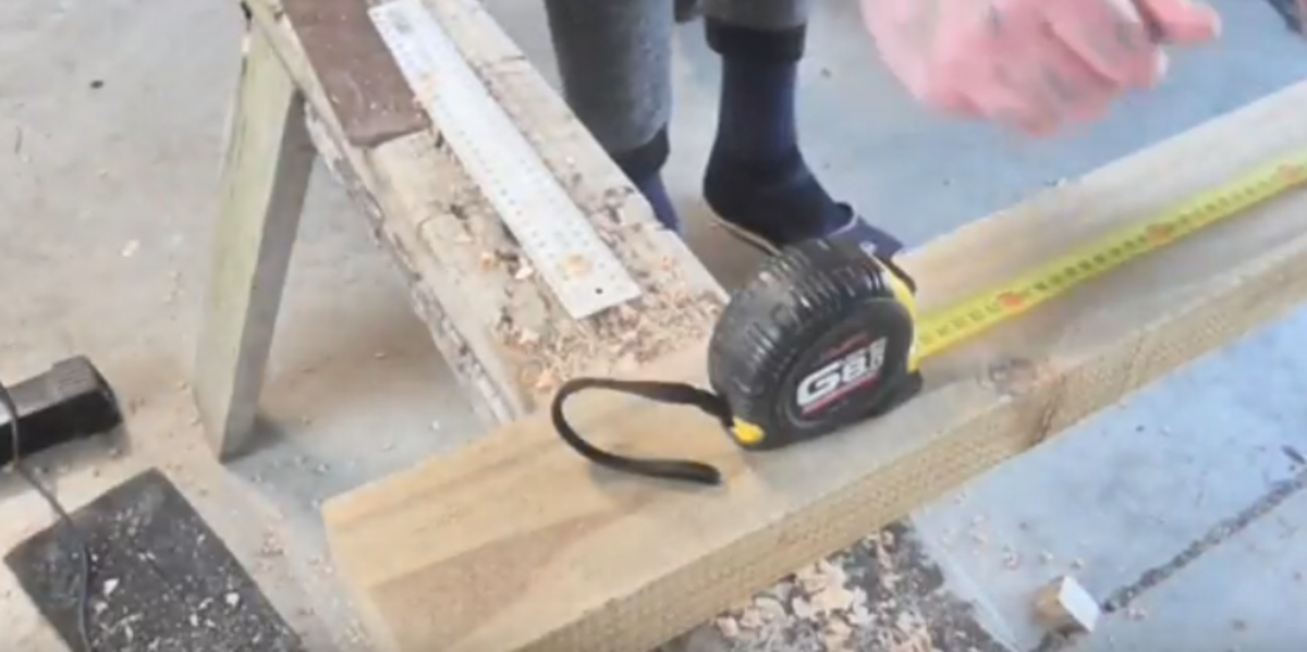 how-to-build-a-homemade-pull-up-bar-and-squat-rack-for-under-100