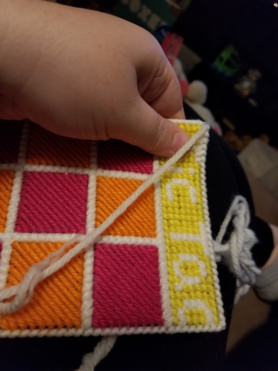 how-to-cross-stitch-with-yarn-and-plastic-canvas-basic