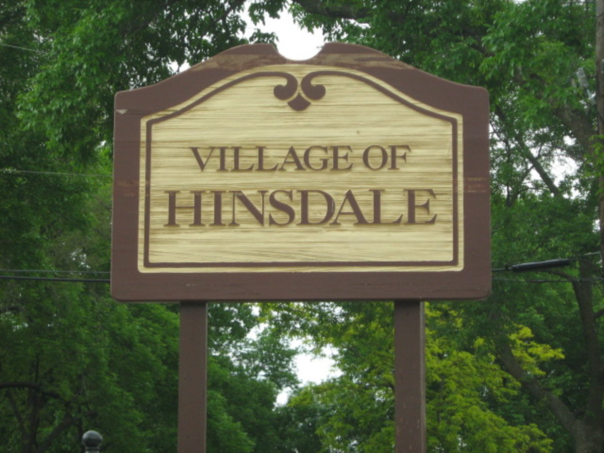 Signage at Hinsdale's Village limits