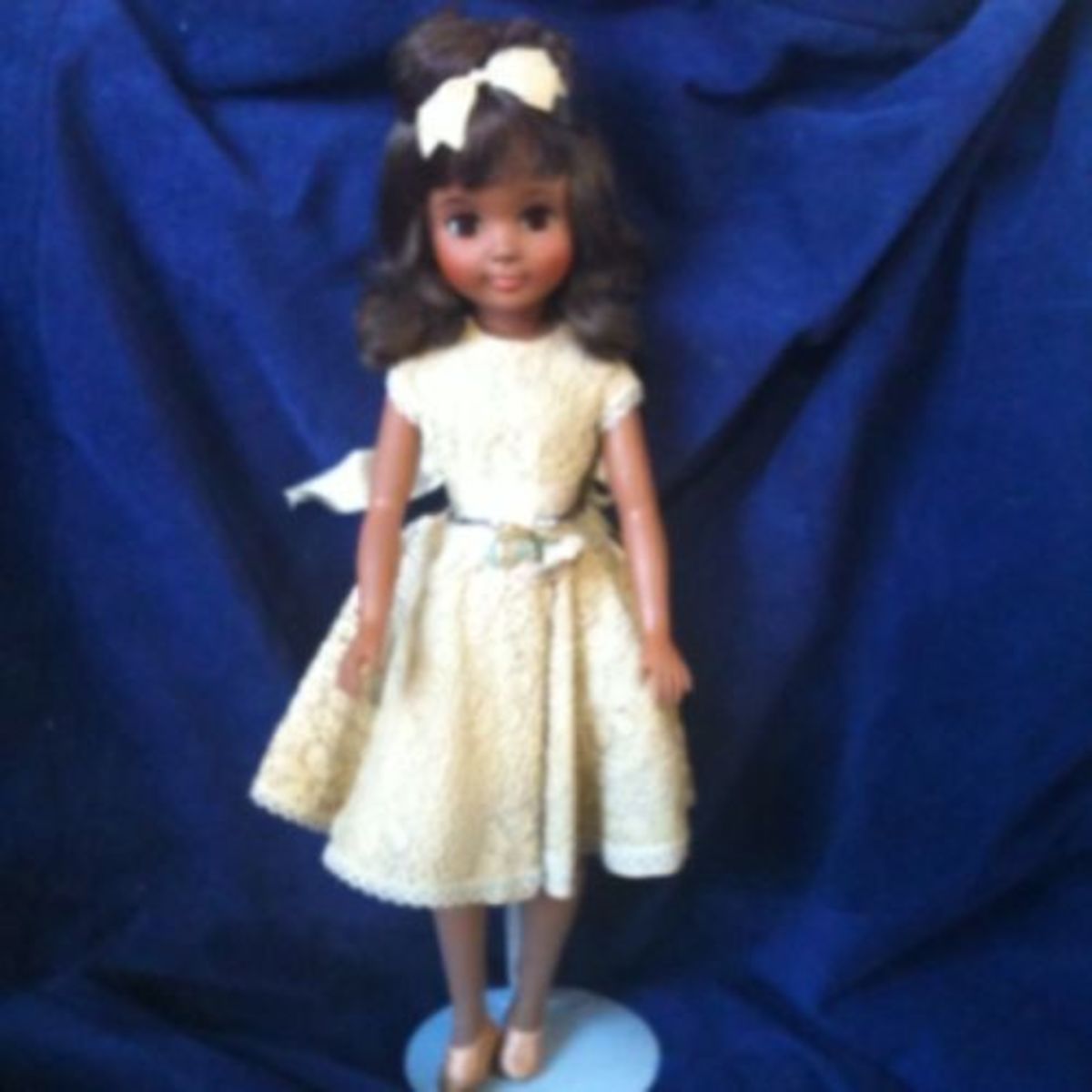 Madame alexander best sale doll repair