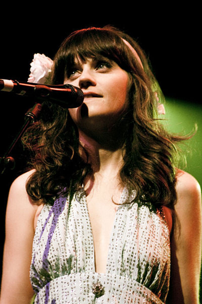 Zooey wearing a super-cute halter top with a flower hairband.
