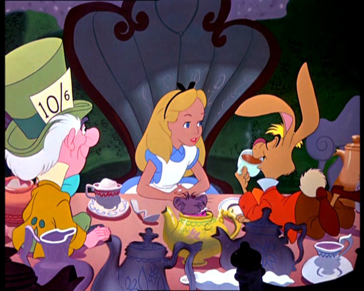 Foregrounding Theory in Lewis Carroll’s Alice in Wonderland