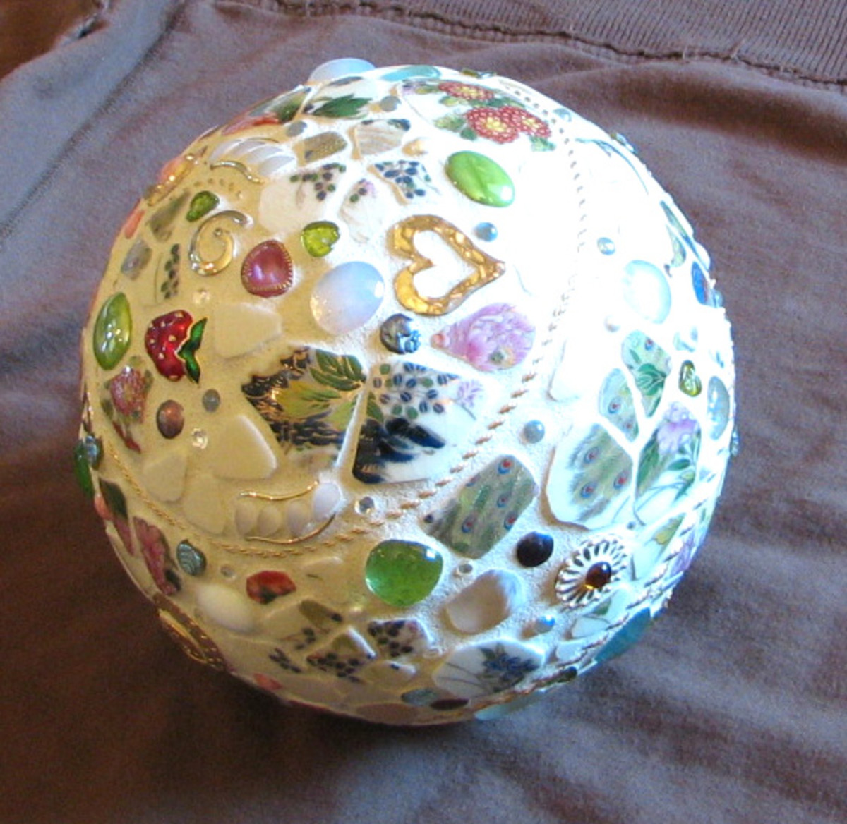 how-to-mosaic-a-styrofoam-ball