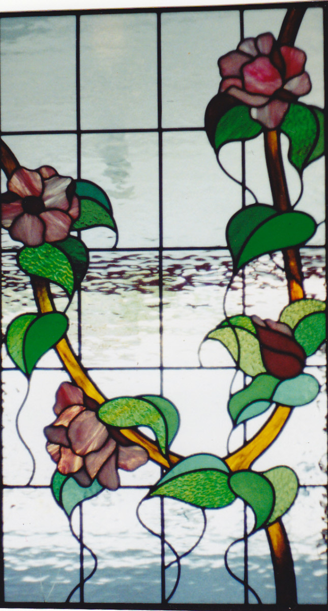 Glass cutting #glass #stainedglass 