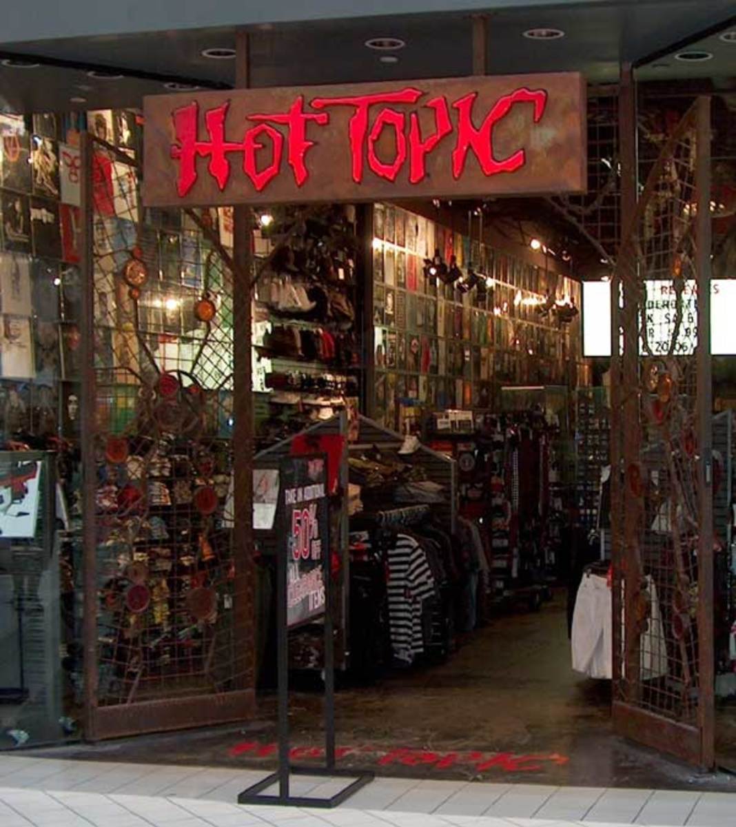 Best Places To Shop For Scene Punk And Emo Clothes 