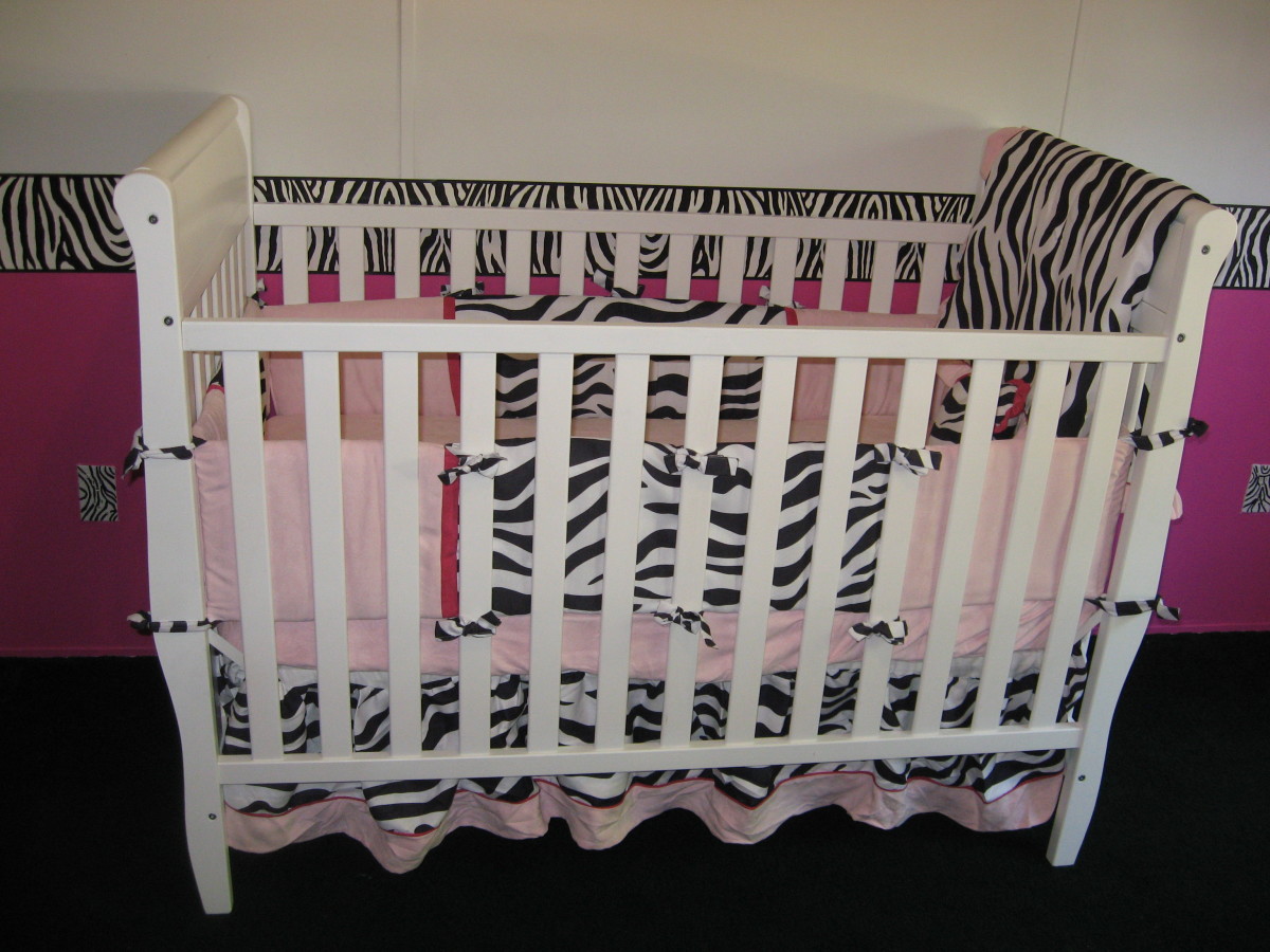 Zebra print crib set
