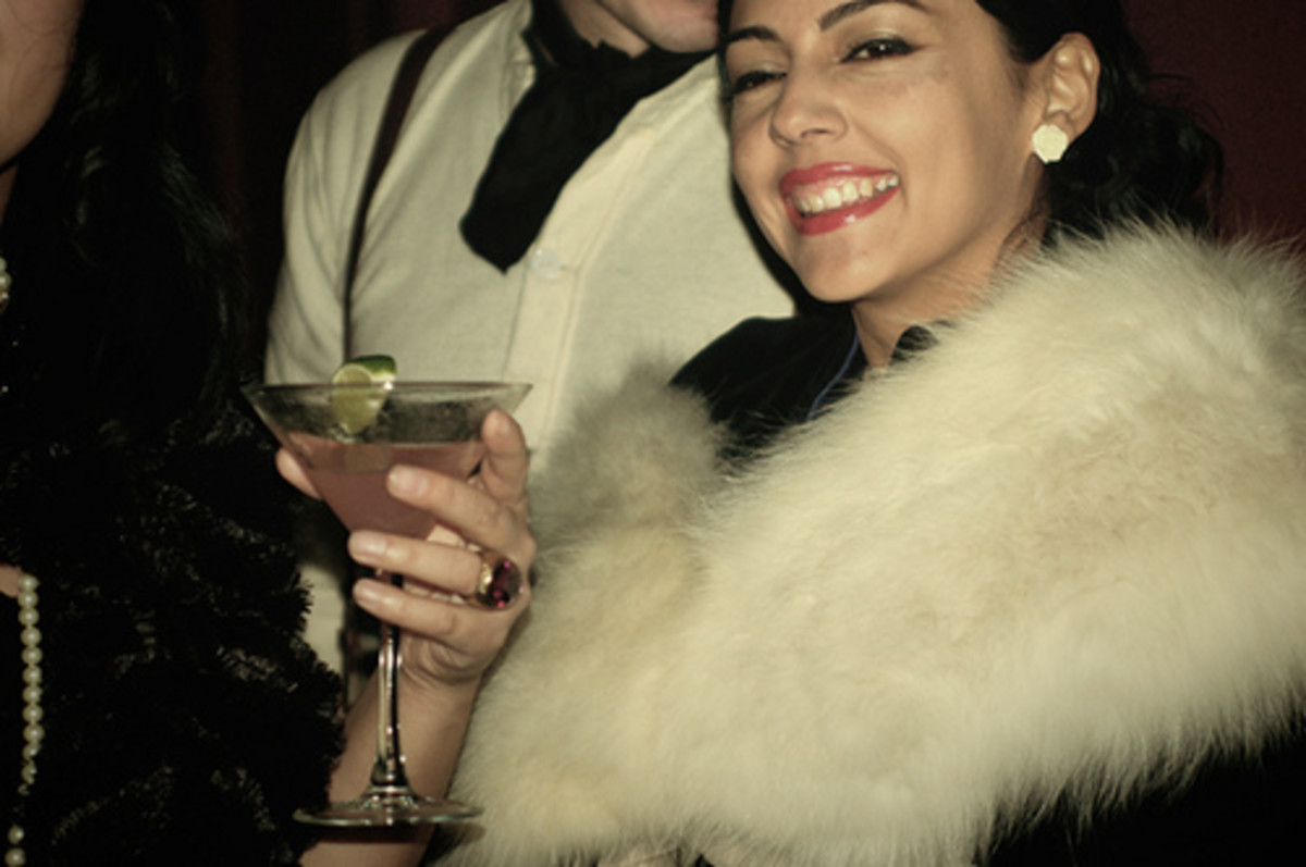 how-to-throw-a-1930s-theme-party