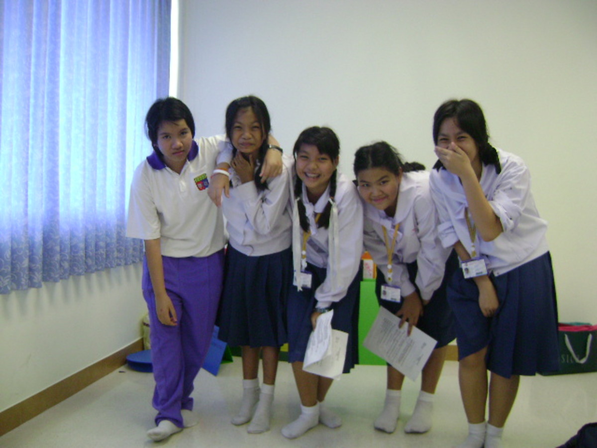 an-english-drama-presentation-tvxq-fever-hits-sixth-grade-efl-students