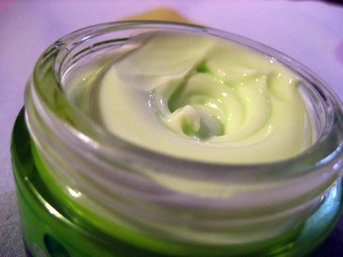 moisturizer may be cream, lotion, gel or oil form.