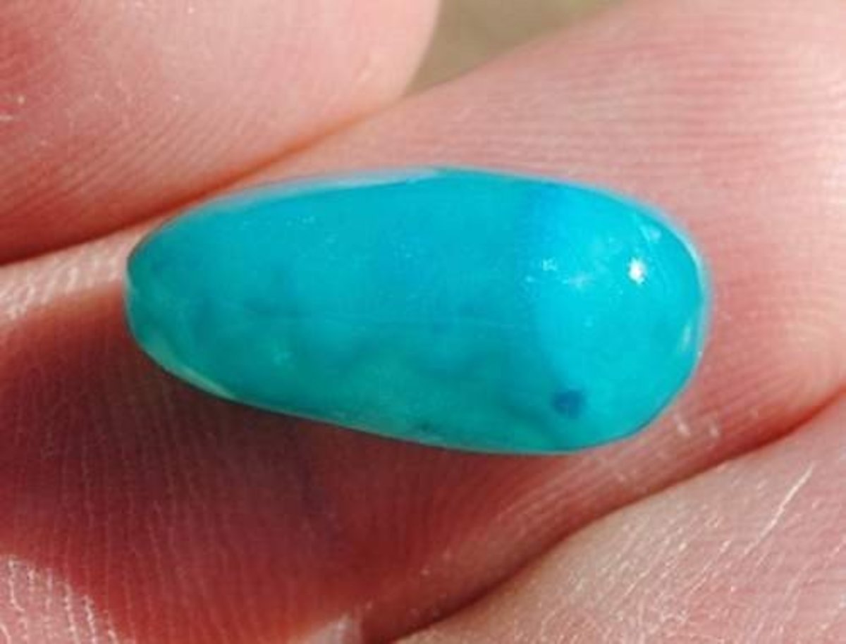 A fine cabochon made from some Gem Silica I extracted from a piece of Malachite that originated in the Democratic Republic of the Congo