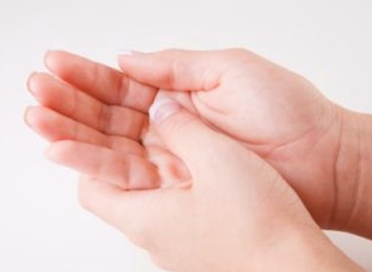 Numbness in Fingers - Treatment, Symptoms and Causes