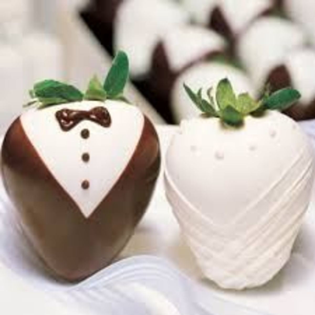 How To Make Tuxedo Chocolate Strawberries