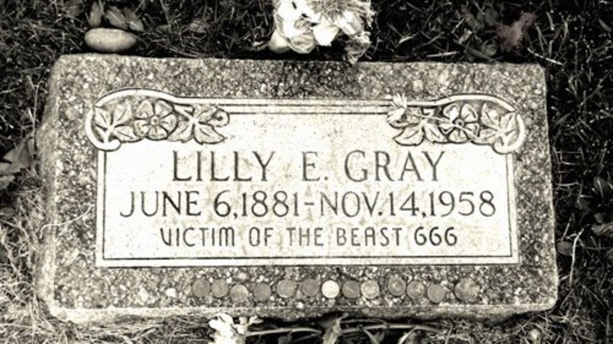 10-fascinating-stories-behind-the-grave