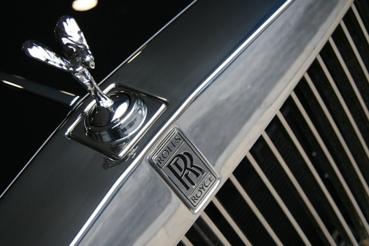 London Chauffeur Hire Company Becomes the First in the UK to Offer the Rolls Royce Phantom Series II