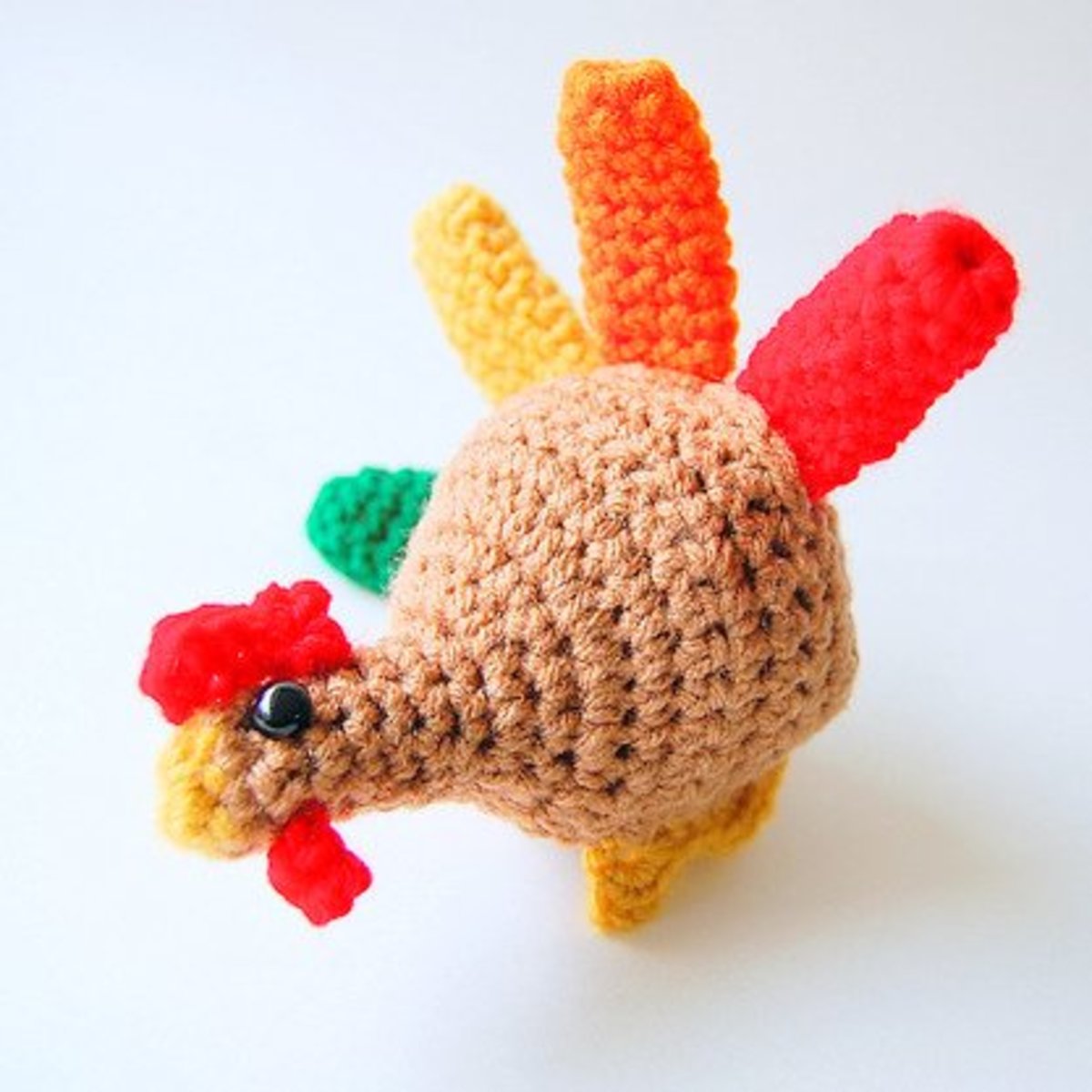 Free crochet pattern amigurumi Thanksgiving turkey.