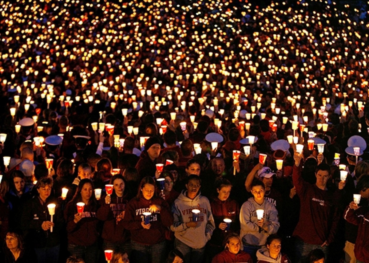 Vigil for those killed in Virginia Tech Vigil
