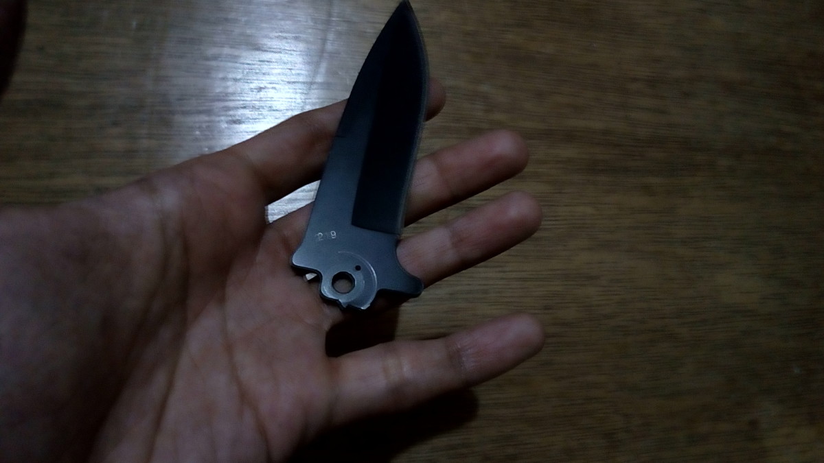 What remains of my clone knife.