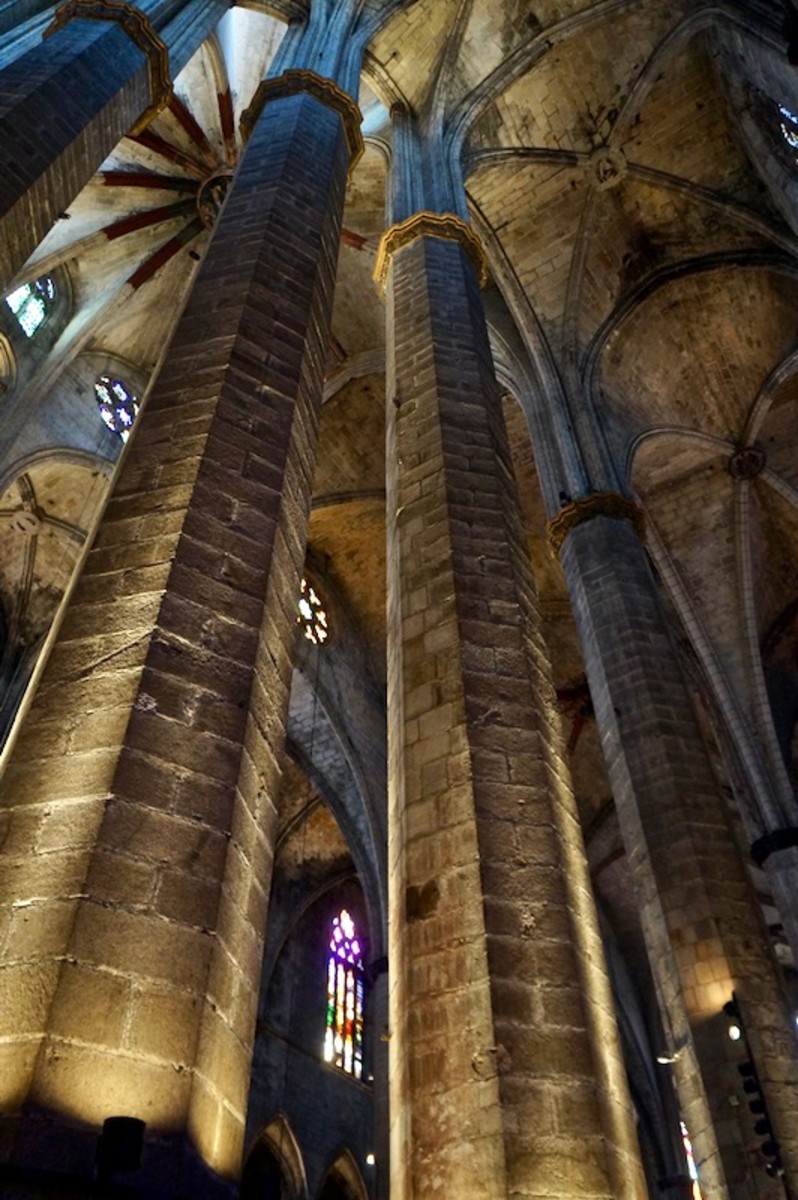 Doors of Santa Maria del Mar main entrance with stone porters or