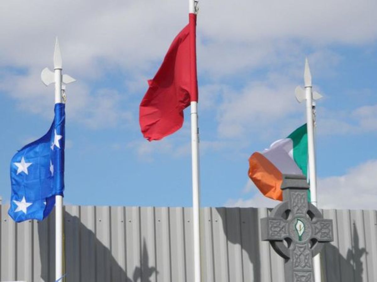 red starry plough flag