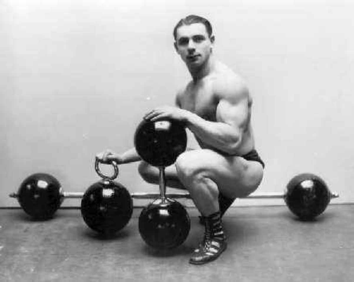 how-to-learn-the-kettlebell-swing-in-10-minutes