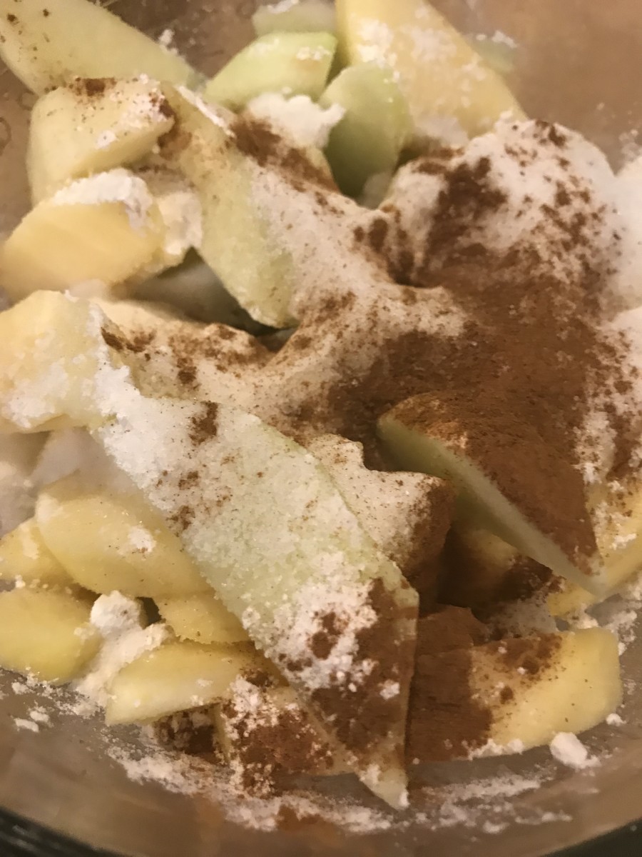 I like the apple flavor to really shine, so I keep the seasonings simple. A pinch of salt, a little cinnamon and a bit of freshly grated nutmeg are all you need.