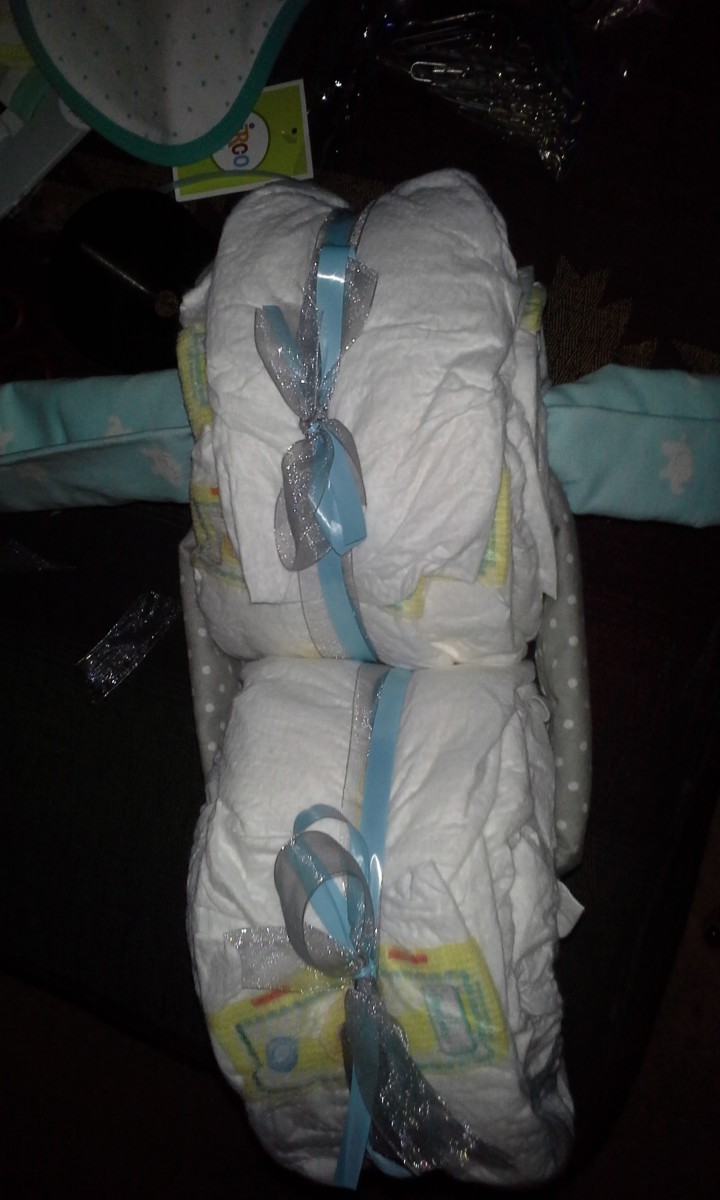 diaper-cakes-for-a-baby-shower-decoration-or-special-gift