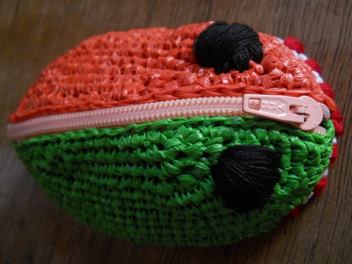 crochet-amigurumi-coin-purse-free-pattern-2