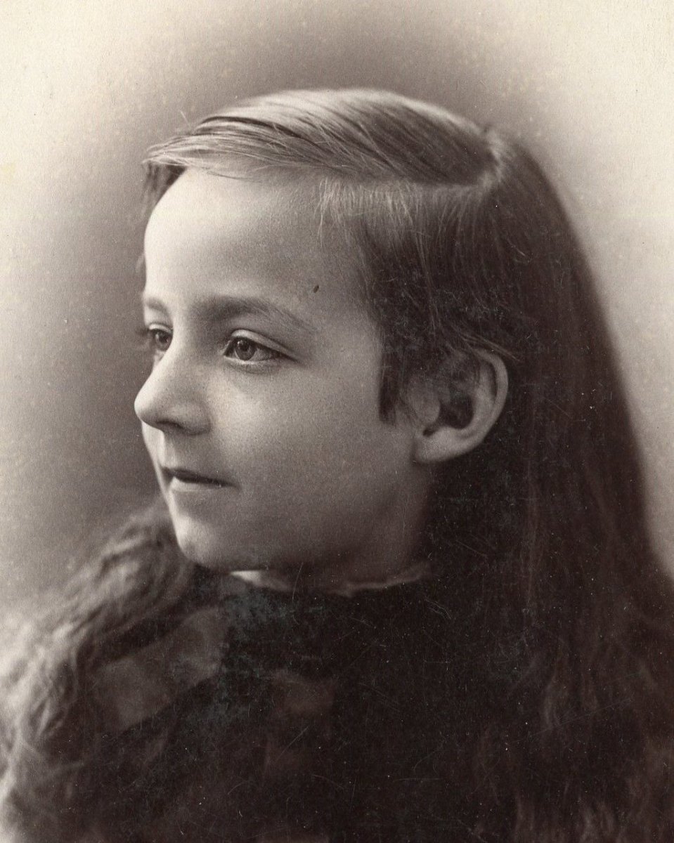 The Sleeping Girl of Turville: The True Story of a Girl Who Fell Asleep for Nine Years.