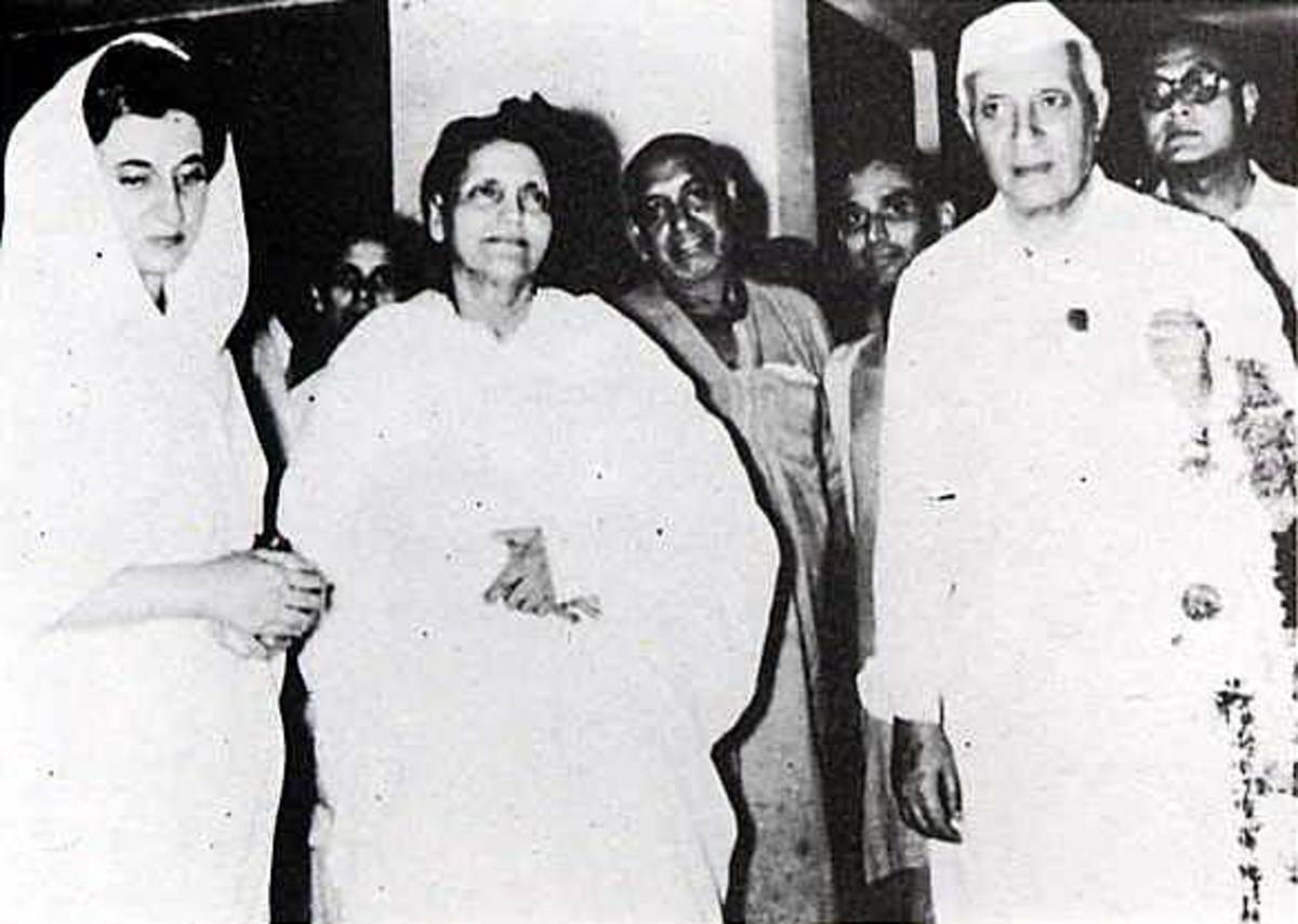 The Beautiful & Enigmatic Mystic of India: Sri Anandamayi Ma : - HubPages