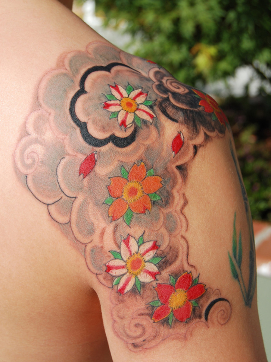 blossom-tattoo-chinese-japanese-flower-designs-12-seductive-ideas