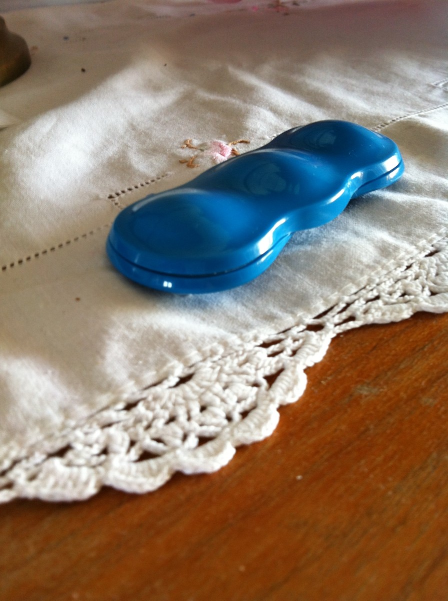 10 Small Very Useful Objects That She Needs Every Day.