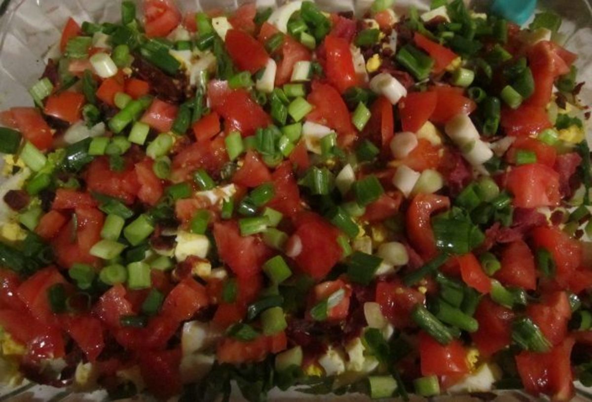 Add tomatoes and green onions. Isn't it pretty?