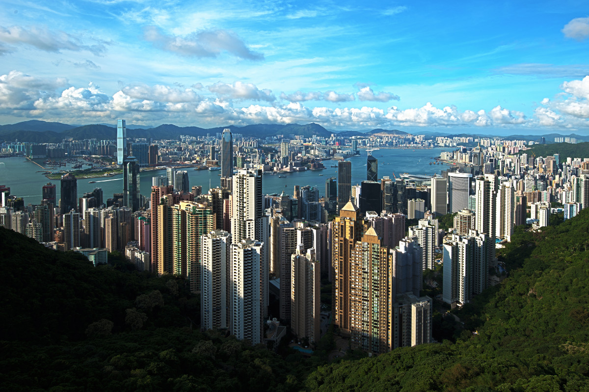 The city scape of Hong Kong during the day, with an area of 1,140 square metres.