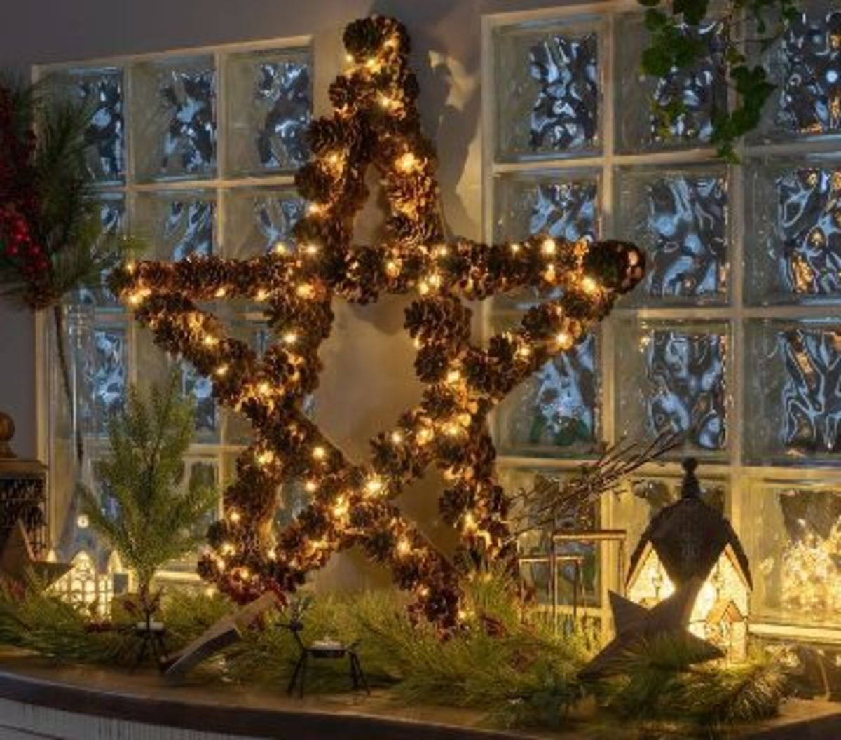 Lighted Pine Cone Star