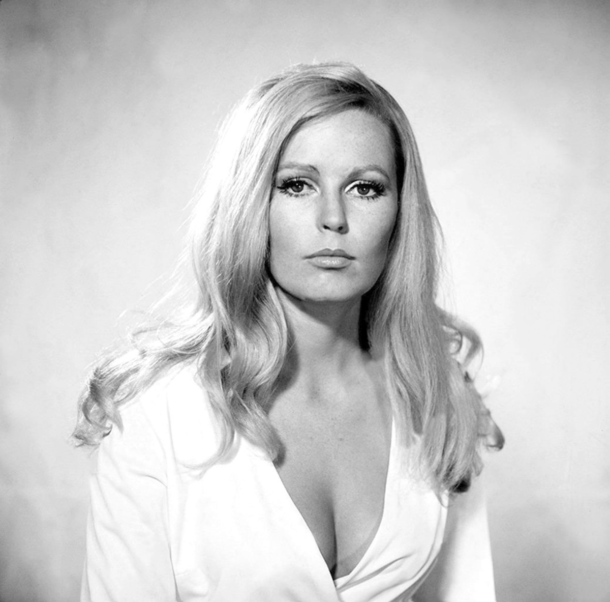 Veronica Carlson would turn to painting after retiring from acting.