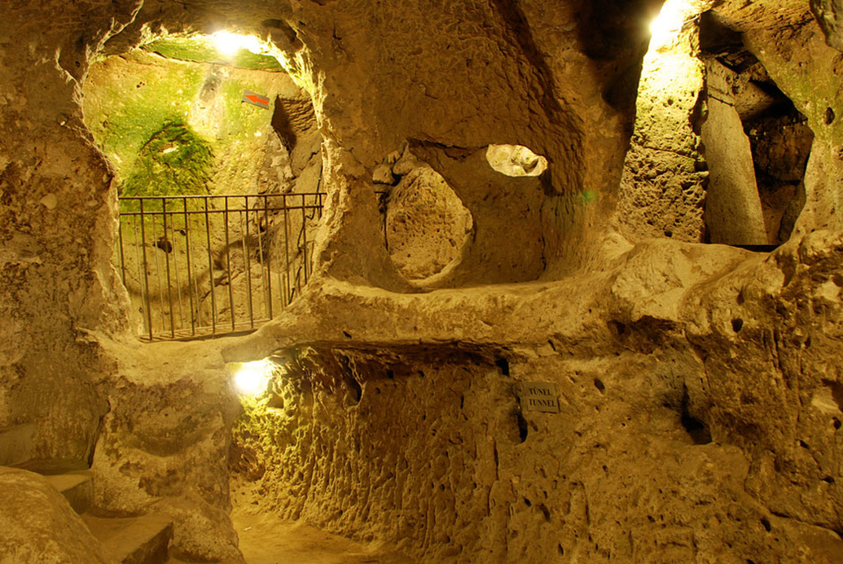 underground-earth-sheltered-homes-past-past-and-future