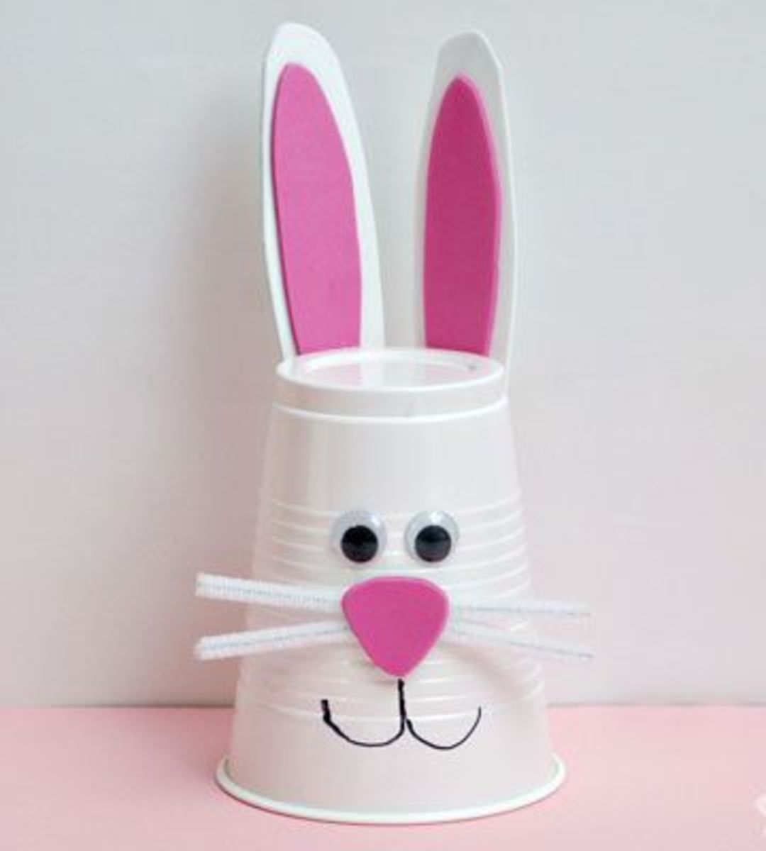How to make a Straw Bunny - Fun Easter Craft for Kids 