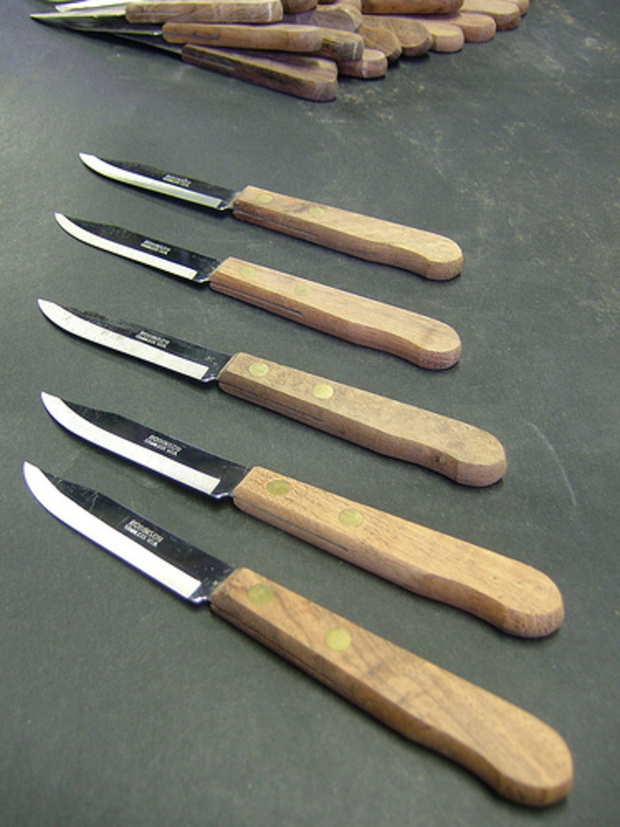 Paring Knives from the 50's (Photo courtesy by CHAUSS513 from Flickr)