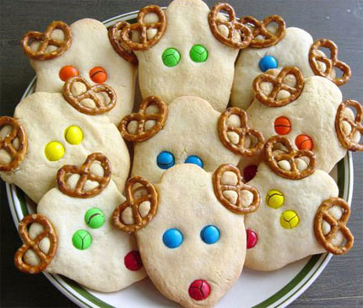 Reindeer Christmas Cookies (Photo: Lushlee.com)