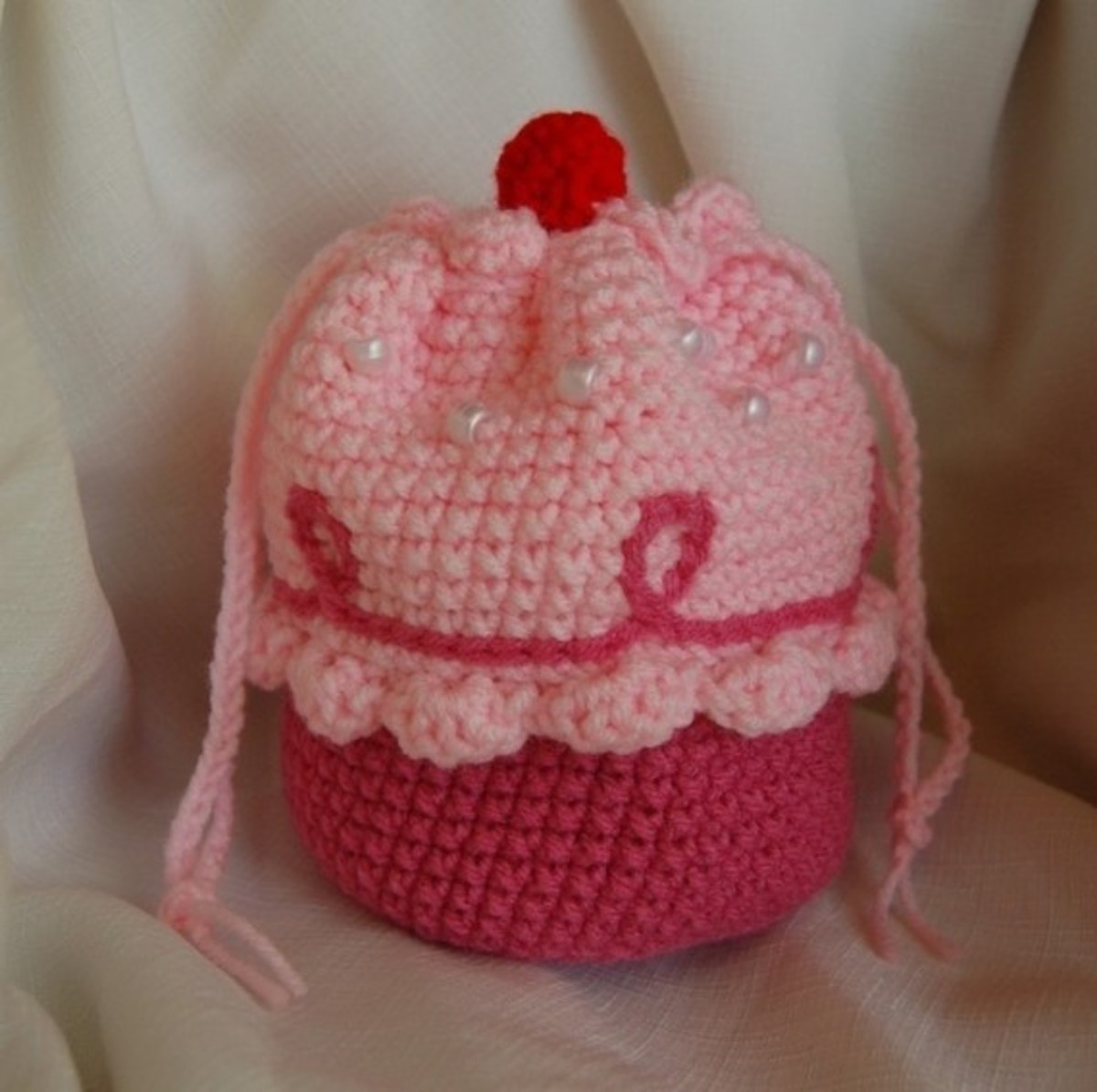 Pinkalicious style cupcake purse