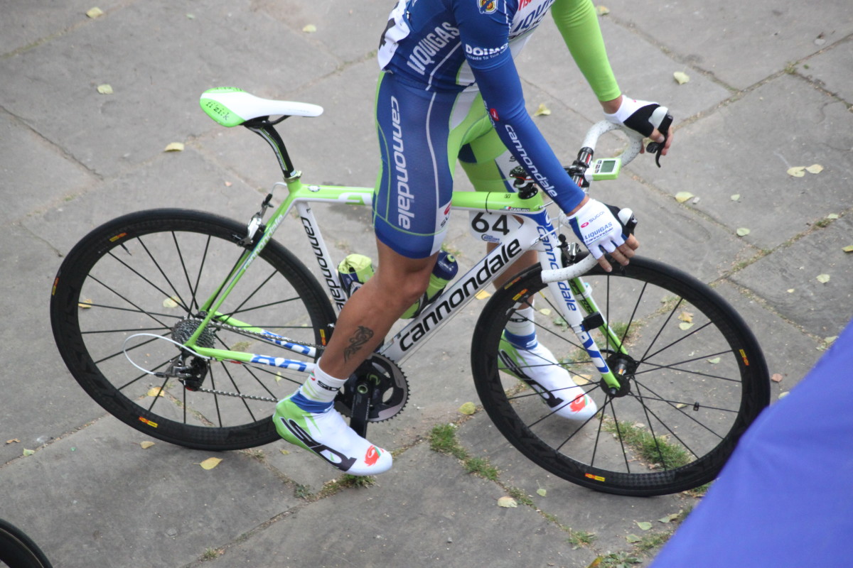 A pro cyclist will always have a clean bike at the start of their race. Pictured Ivan Basso's Cannondale SuperSix