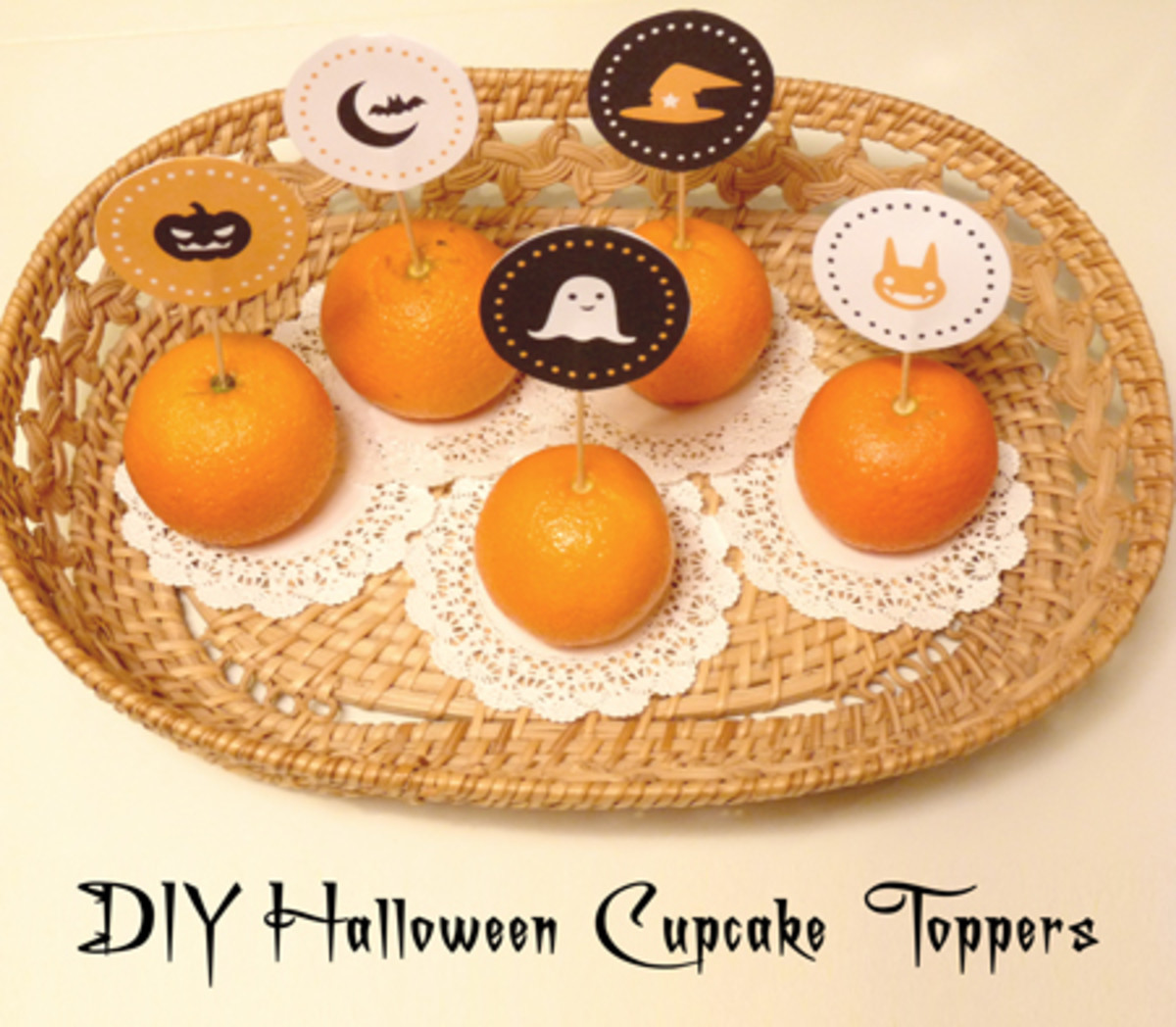 Free printable Halloween cupcake toppers