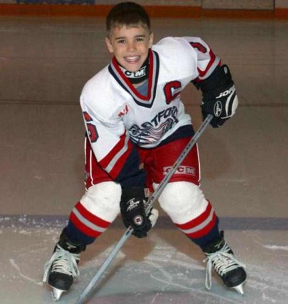 Young Justin Bieber played ice hockey for the Stratford Warriors 