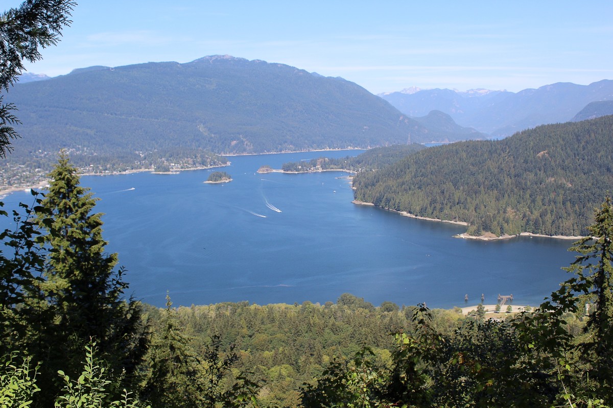 The Beautiful Burnaby Mountain Park In British Columbia - WanderWisdom