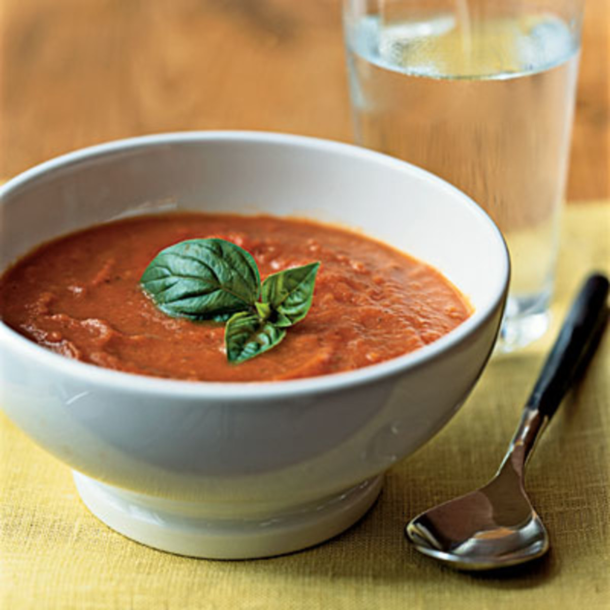 Applebee’s Tomato Basil Soup Recipe from fresh tomatoes.