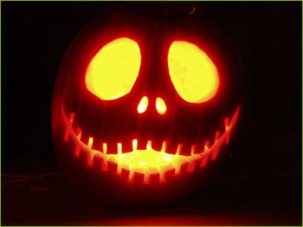 Halloween Decorations, Recipes and Pumpkin Carving Ideas - Everything for a Special Halloween / Trick or Treat Evening